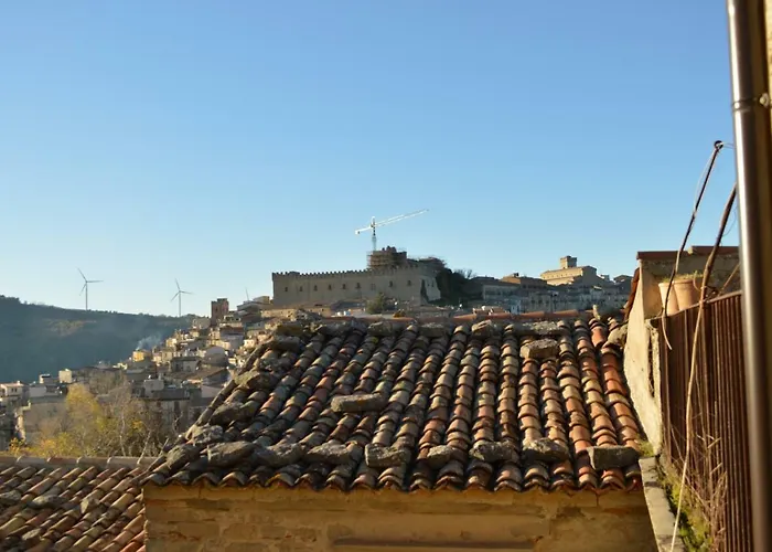 Dieci Tornesi Semesterbostad Montalbano Elicona